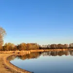 Holiday home Przystanek Oslonin- Caloroczny Dom Na Wynajem Oslonin