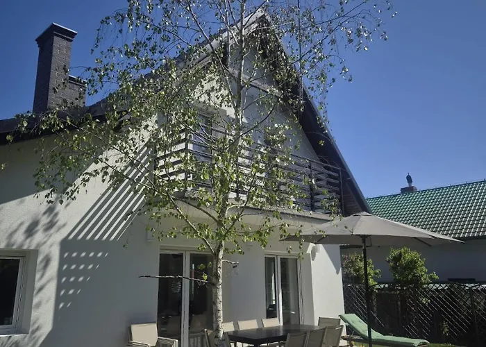 Przystanek Oslonin- Caloroczny Dom Na Wynajem Holiday home *