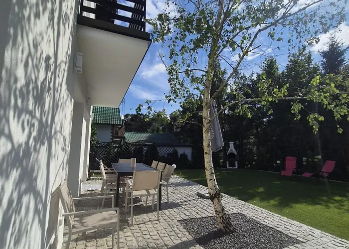 Przystanek Oslonin- Caloroczny Dom Na Wynajem Oslonin